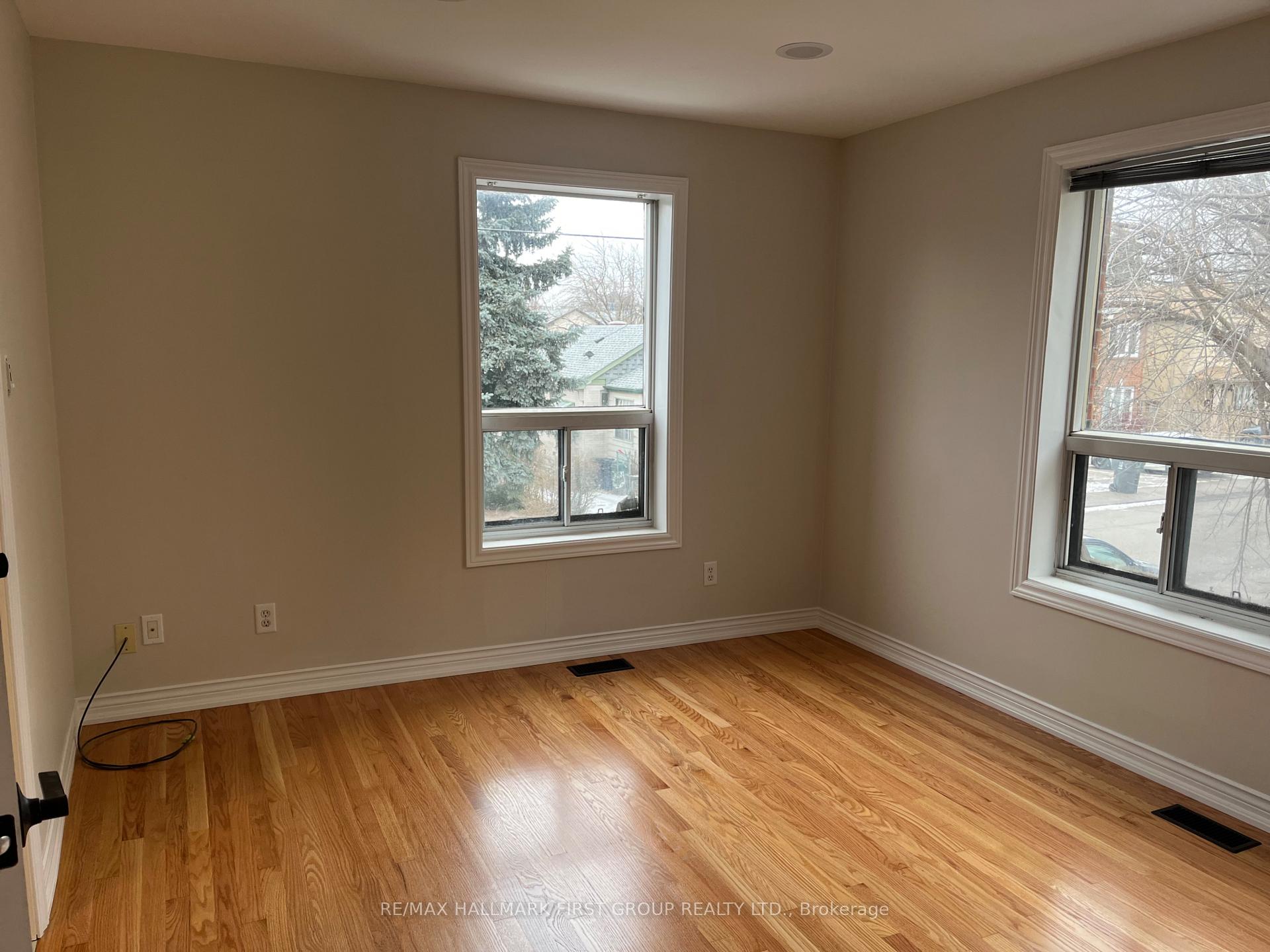 Photo 7 of Unit Upper U, 468 Mortimer Avenue, Toronto, Danforth Village-East York — HOMEH