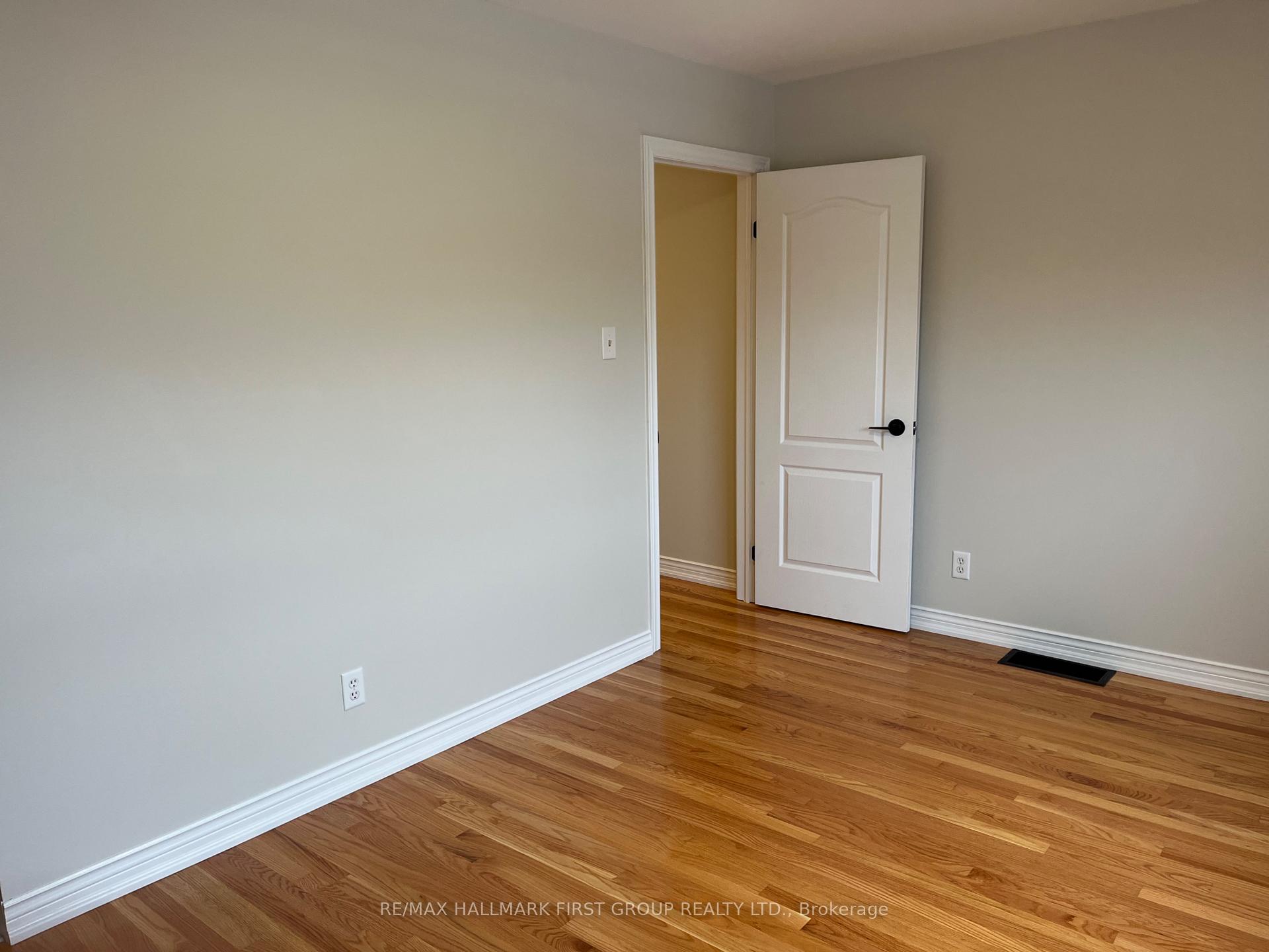 Photo 18 of Unit Upper U, 468 Mortimer Avenue, Toronto, Danforth Village-East York — HOMEH