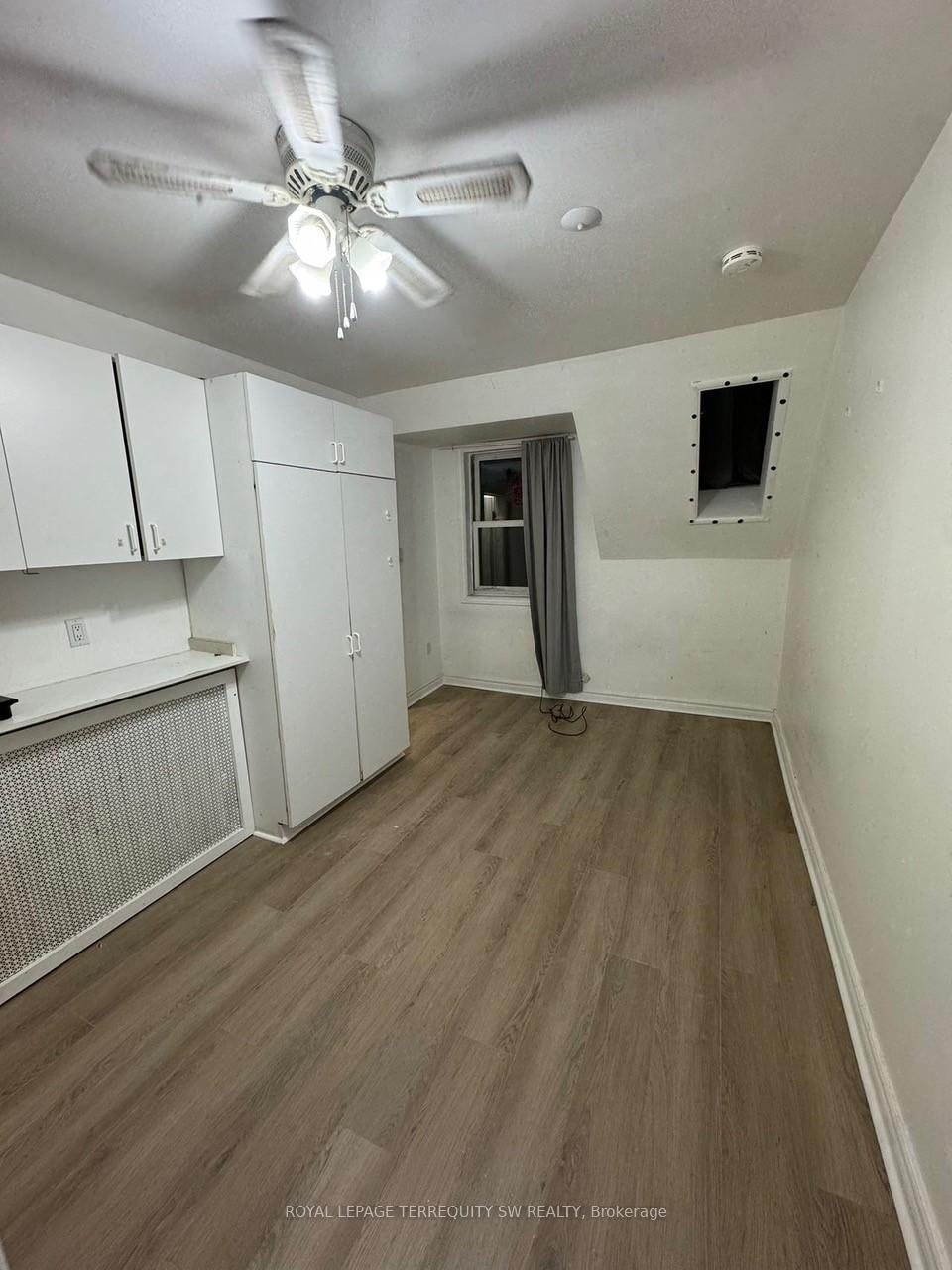 Photo 5 of Unit L, 536 Huron Street, Toronto, The Annex — HOMEH