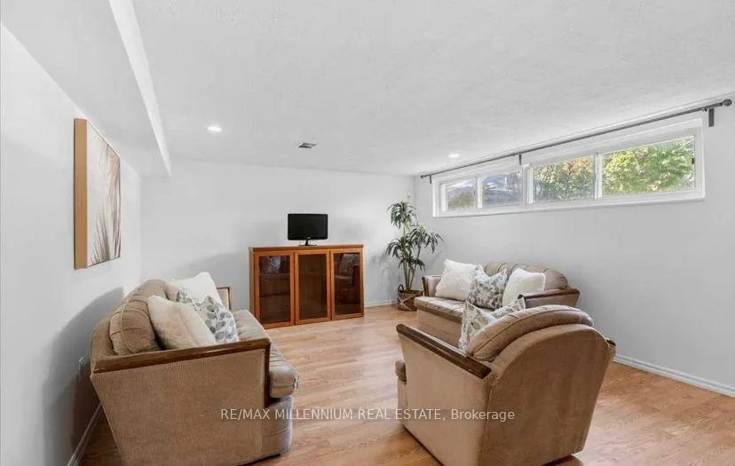 Photo 5 of 55 Slan Avenue, Scarborough, Morningside — HOMEH
