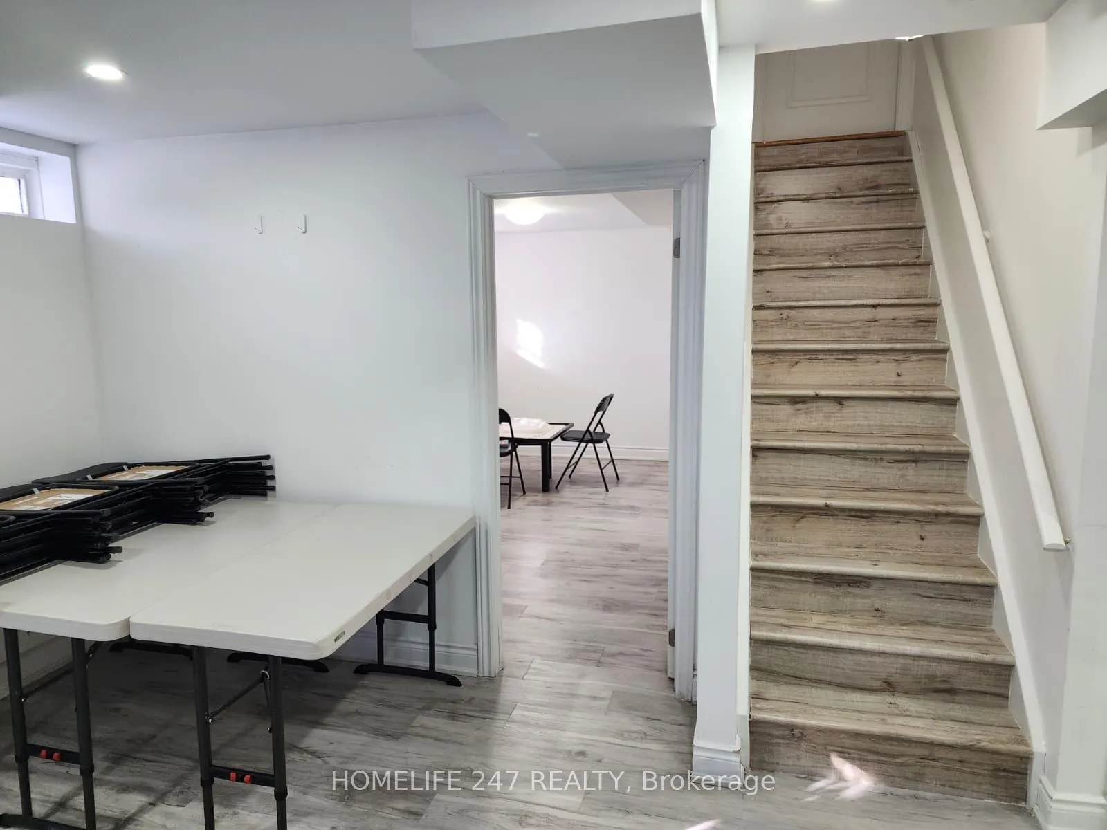 Photo 2 of 80 Vista Green Crescent, Brampton, Fletcher's Meadow — HOMEH
