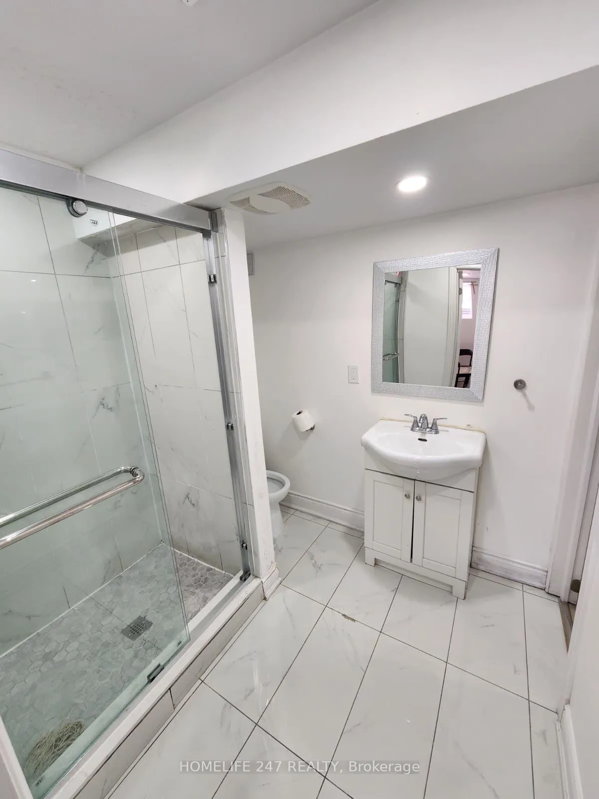 Photo 6 of 80 Vista Green Crescent, Brampton, Fletcher's Meadow — HOMEH