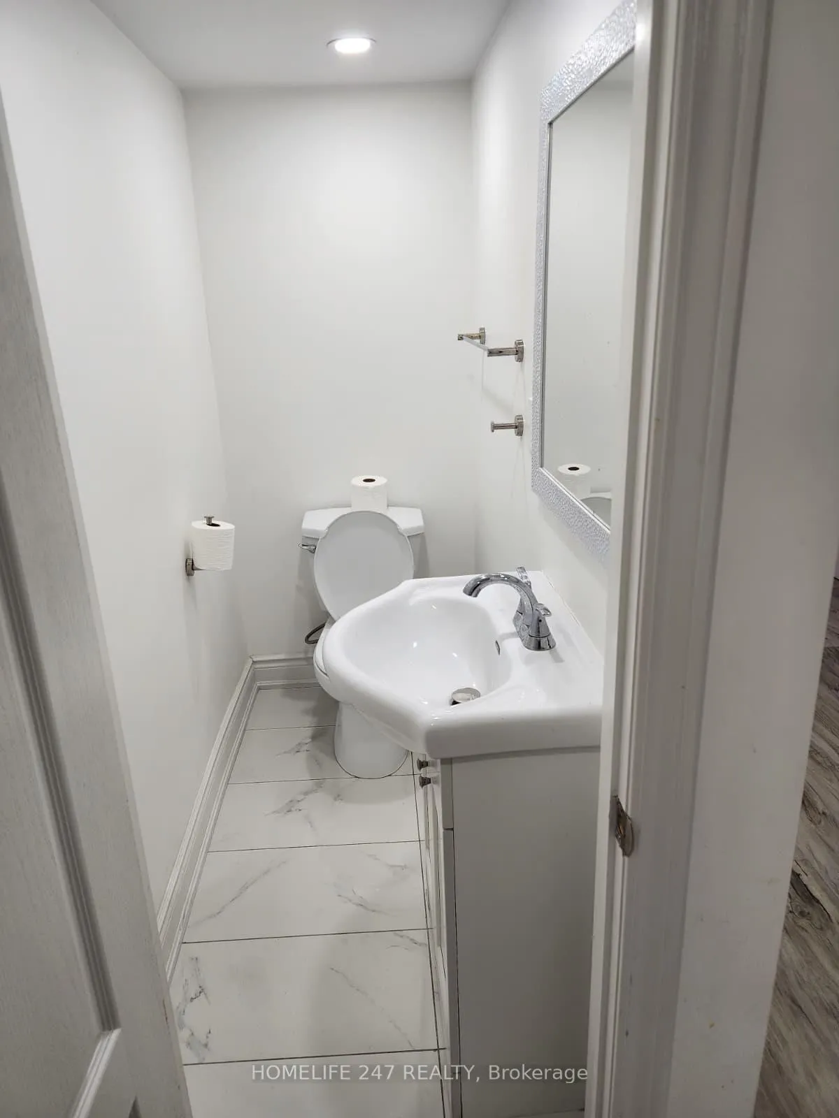 Photo 7 of 80 Vista Green Crescent, Brampton, Fletcher's Meadow — HOMEH