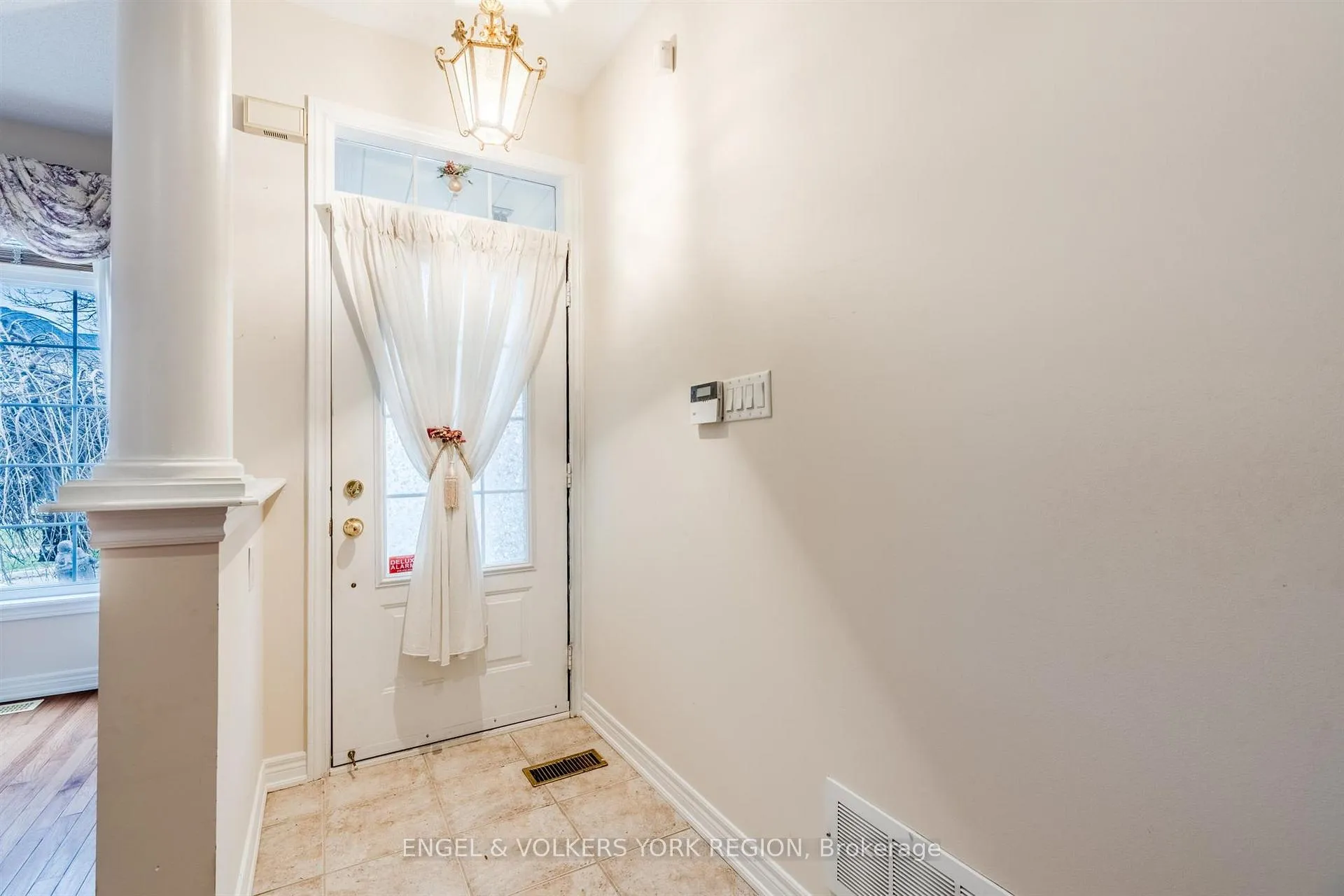 Photo 2 of 73 Saffron Street, Markham, Greensborough — HOMEH