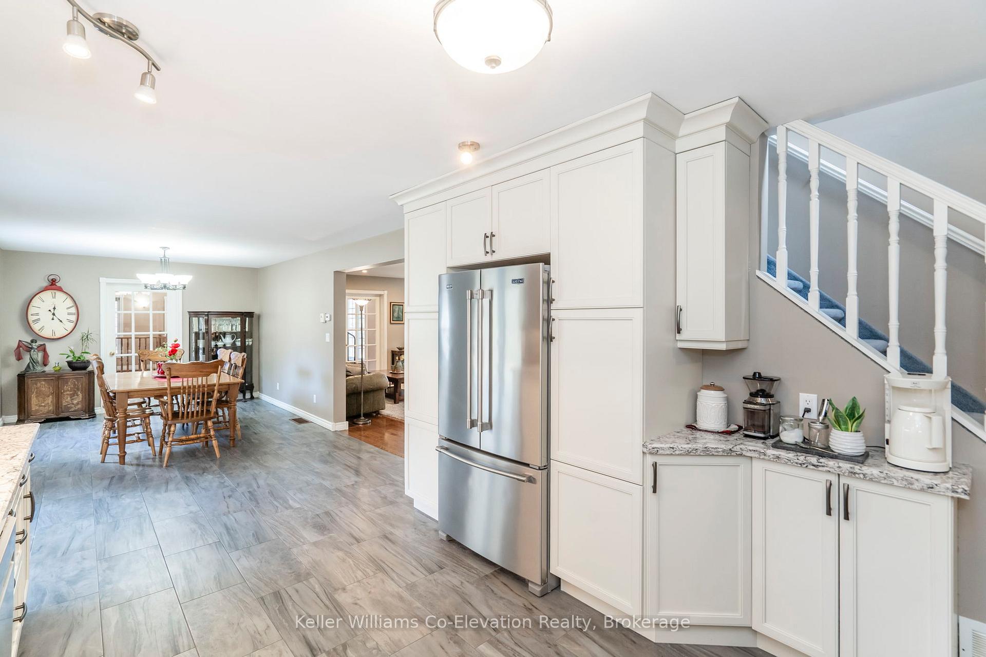 Photo 9 of 9 Whippoorwill Drive, Ottawa, Rothwell Heights — HOMEH
