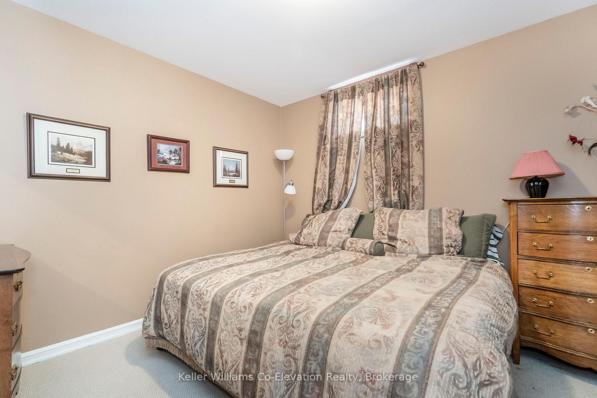 Photo 30 of 9 Whippoorwill Drive, Ottawa, Rothwell Heights — HOMEH