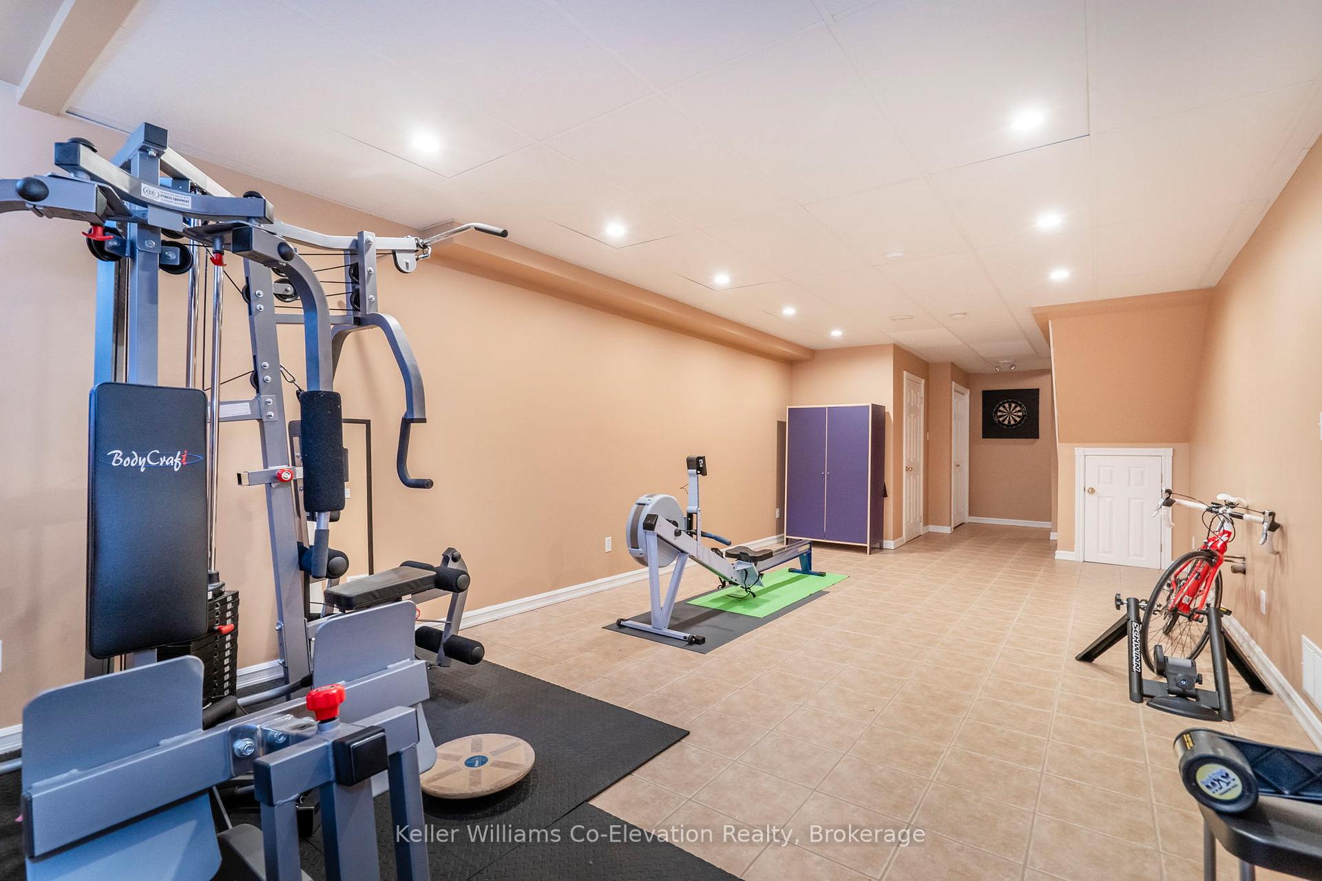 Photo 31 of 9 Whippoorwill Drive, Ottawa, Rothwell Heights — HOMEH