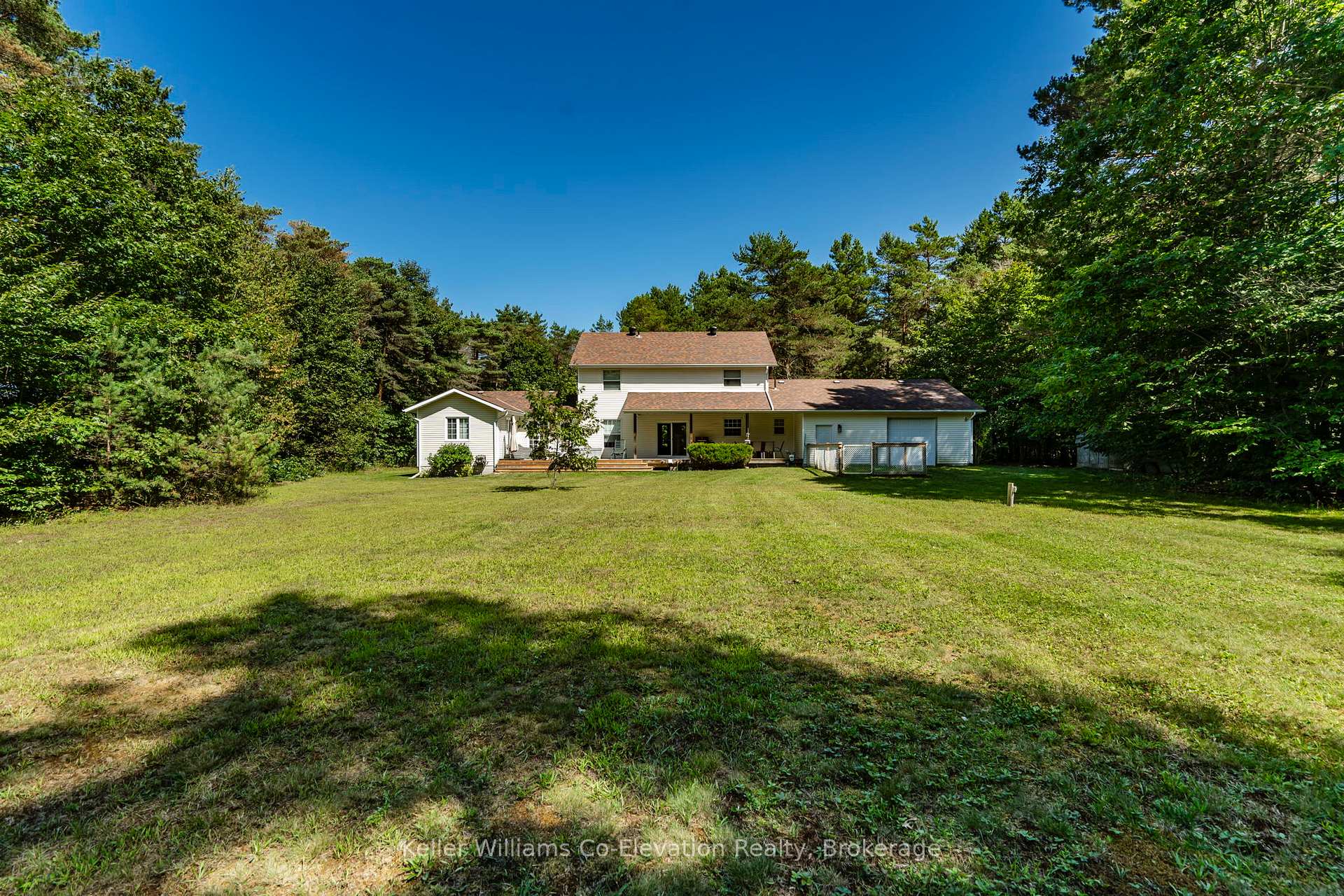 Photo 33 of 9 Whippoorwill Drive, Ottawa, Rothwell Heights — HOMEH