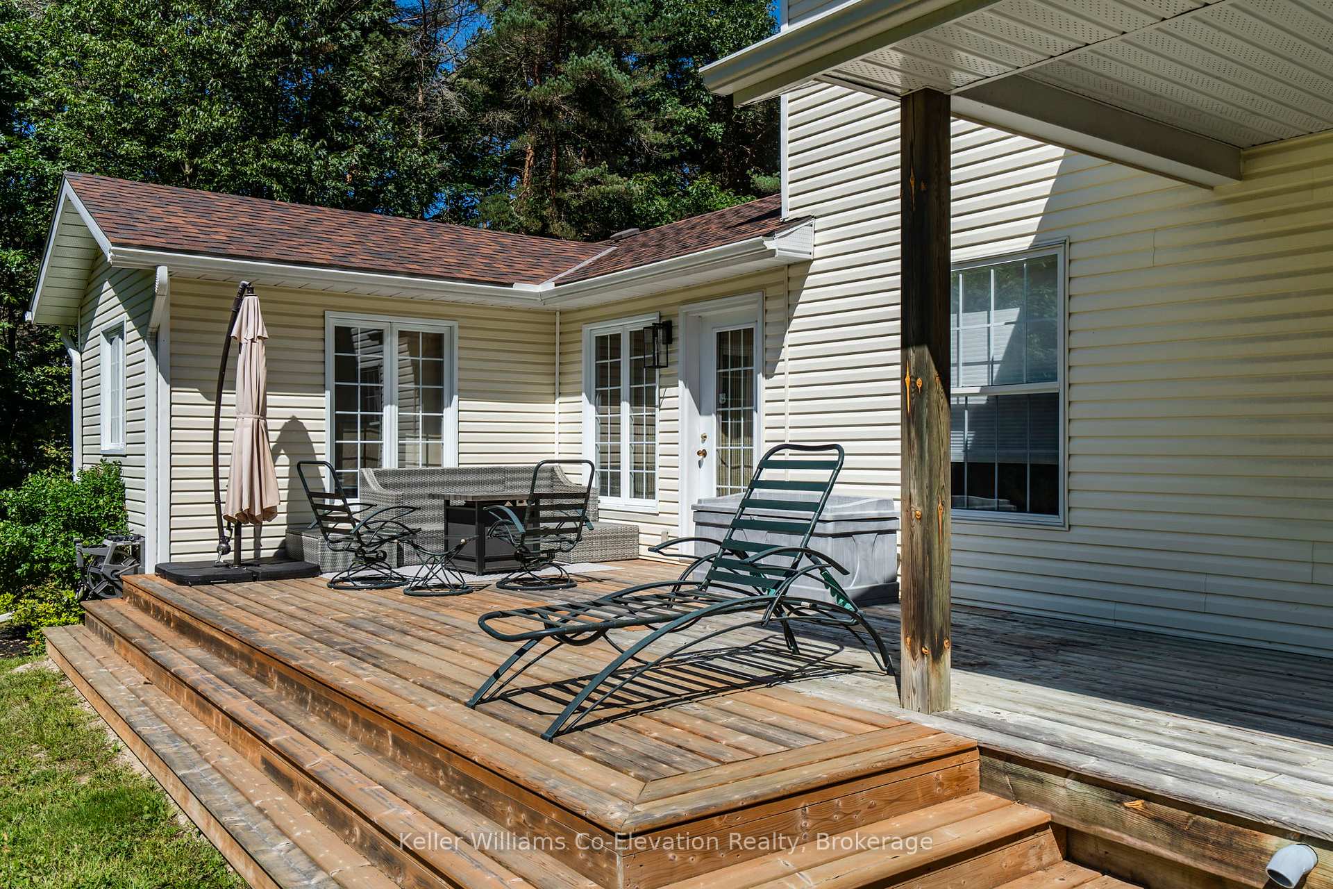 Photo 34 of 9 Whippoorwill Drive, Ottawa, Rothwell Heights — HOMEH