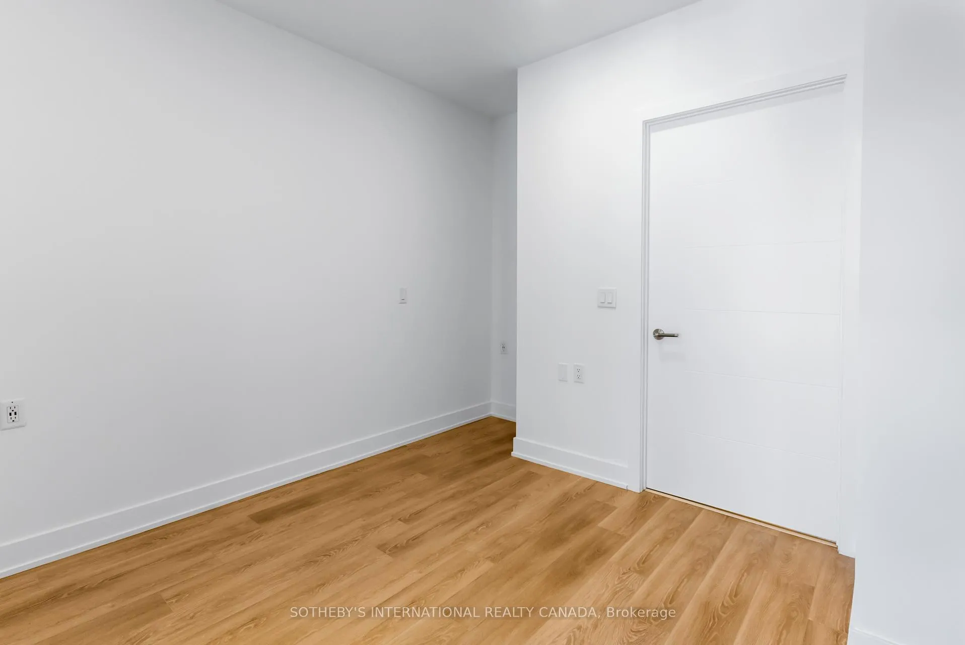 Photo 8 of Unit 1802, 200 Redpath Avenue, Toronto, Mount Pleasant West — HOMEH