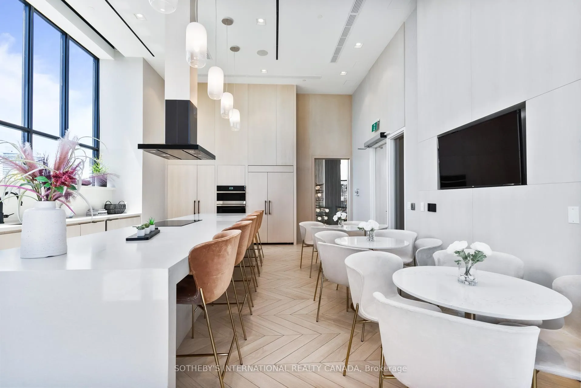 Photo 39 of Unit 1802, 200 Redpath Avenue, Toronto, Mount Pleasant West — HOMEH