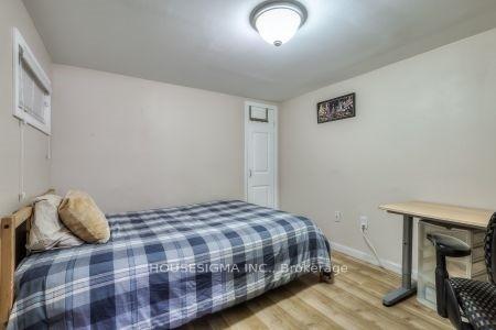 Photo 7 of Unit Bsmt, 63 Oak Park Avenue, Toronto, Woodbine-Lumsden — HOMEH