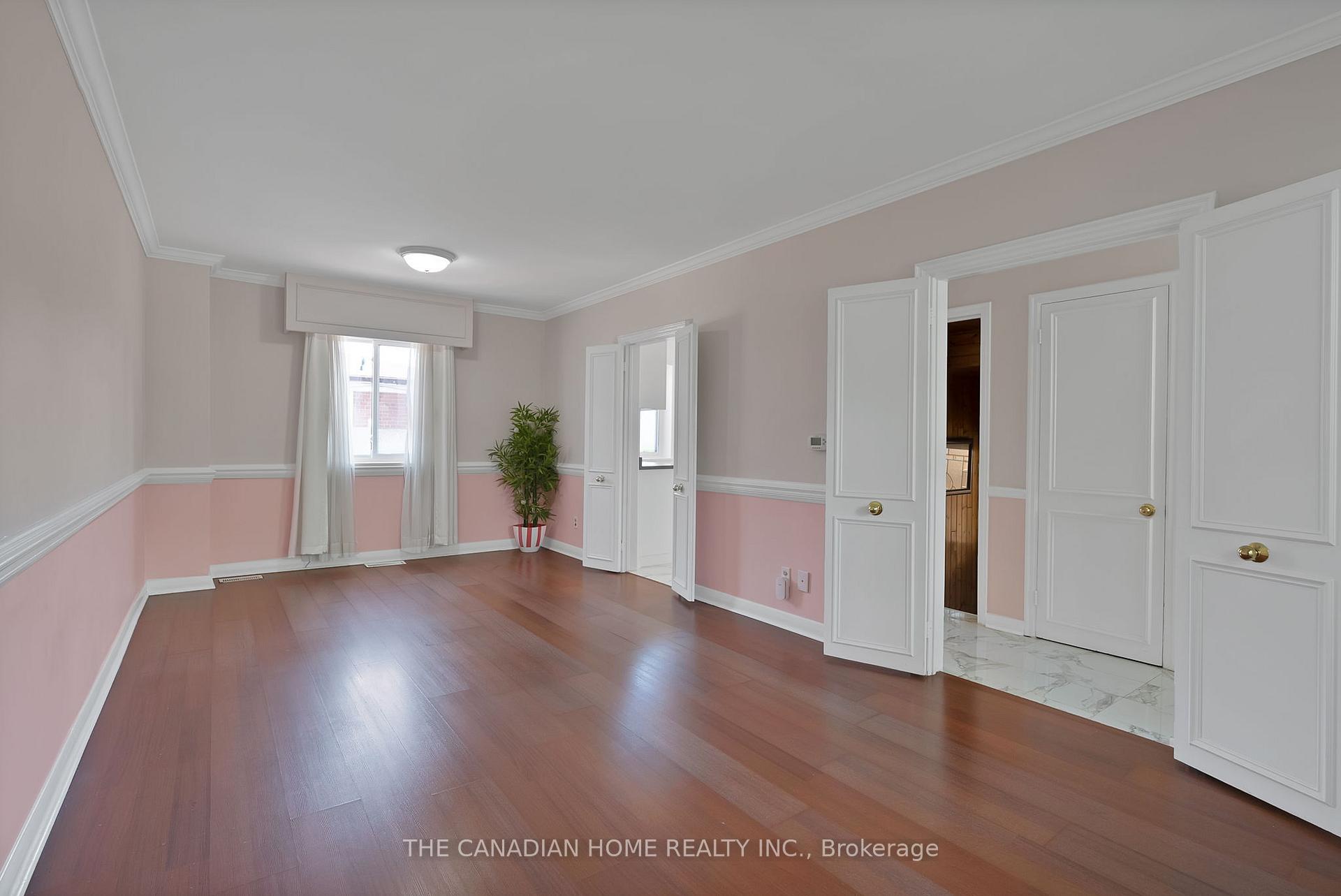 Photo 10 of 1 Shier Drive, Scarborough, Woburn — HOMEH