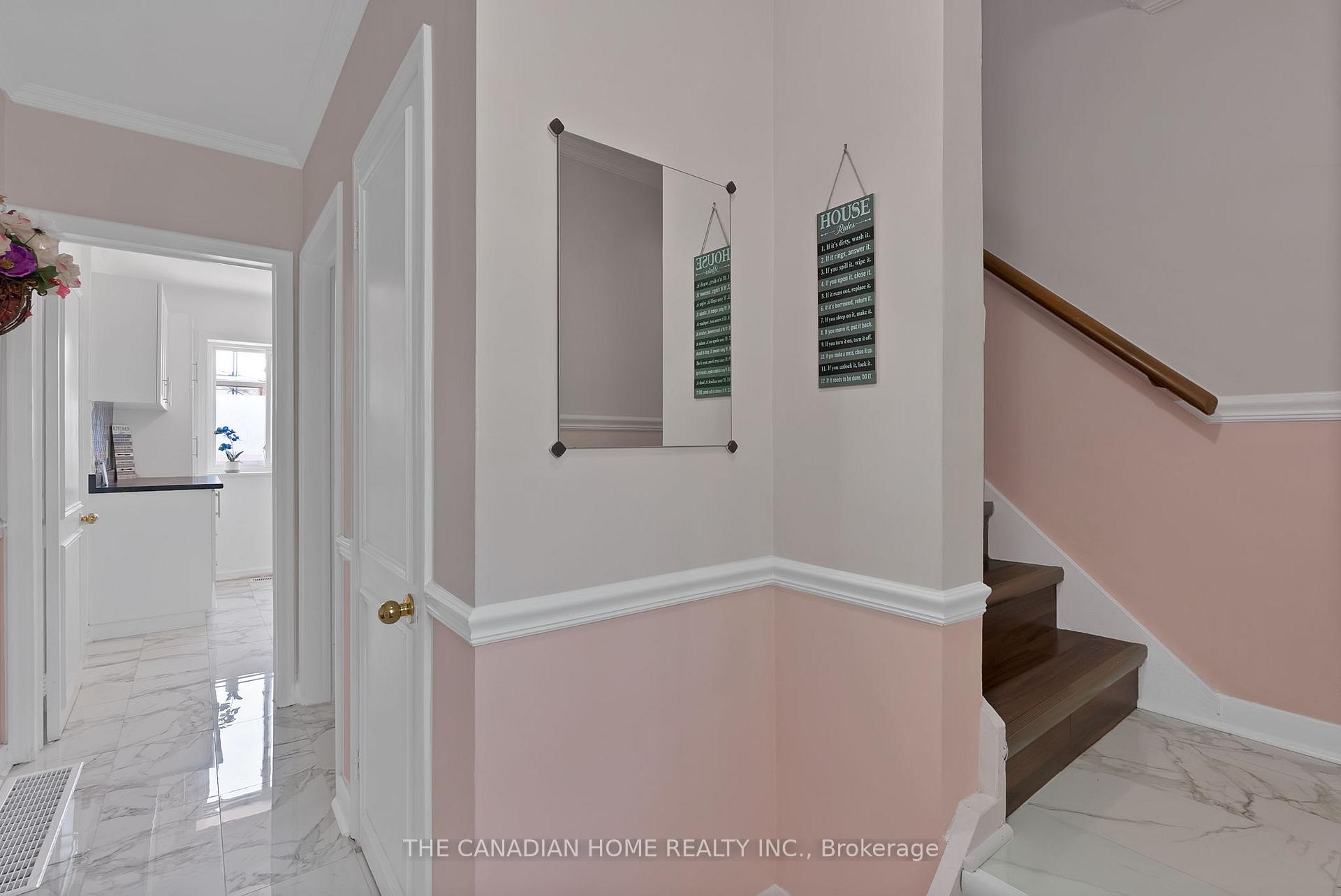 Photo 15 of 1 Shier Drive, Scarborough, Woburn — HOMEH