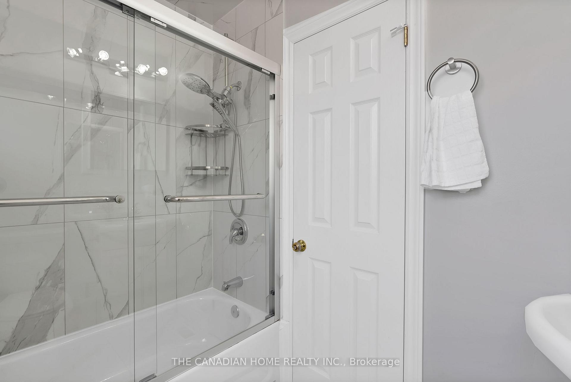 Photo 18 of 1 Shier Drive, Scarborough, Woburn — HOMEH