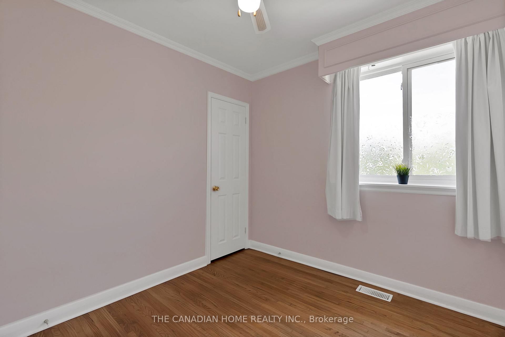 Photo 22 of 1 Shier Drive, Scarborough, Woburn — HOMEH