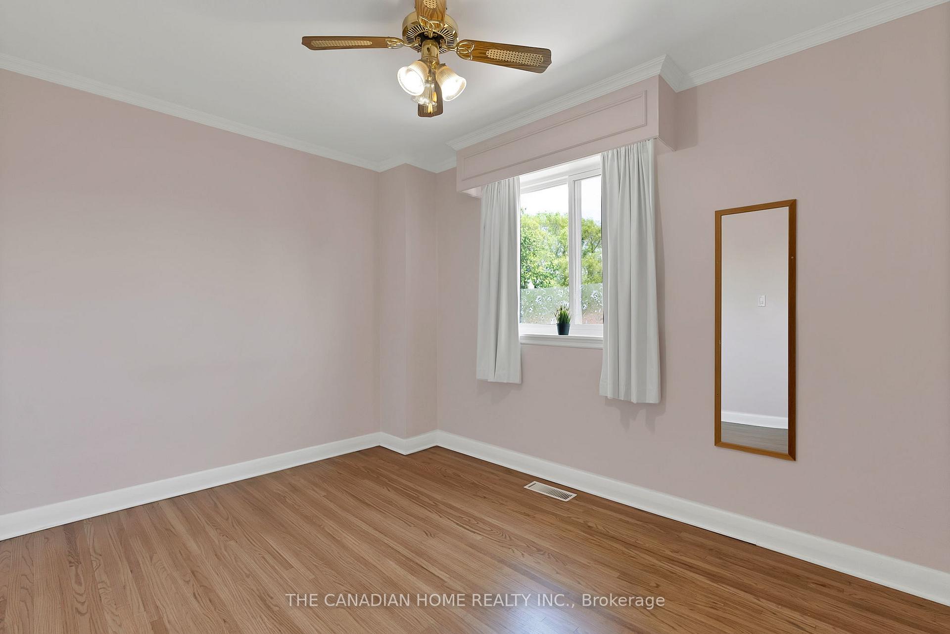 Photo 24 of 1 Shier Drive, Scarborough, Woburn — HOMEH