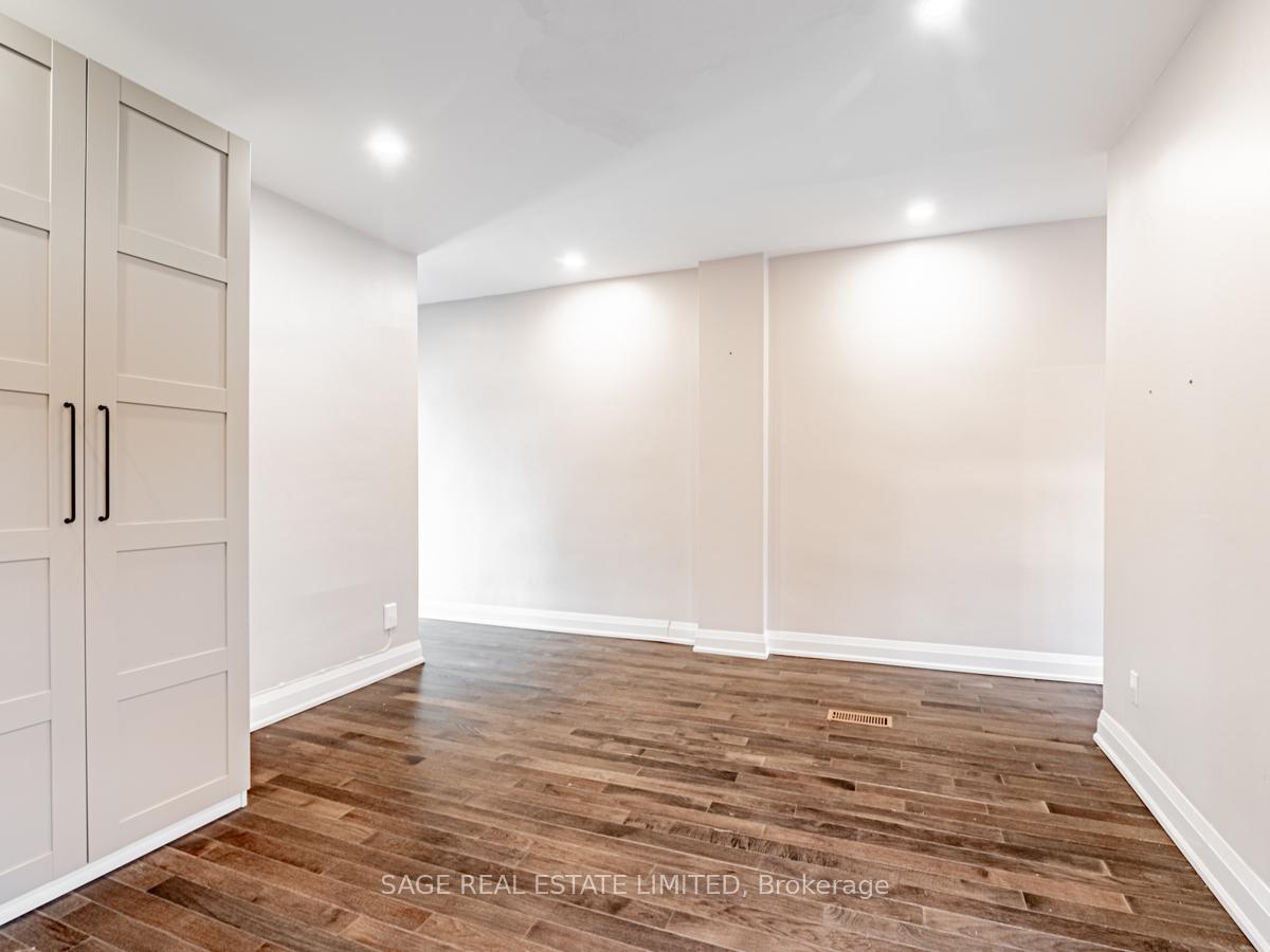 Photo 7 of Unit Upper, 130 Marchmount Road, Toronto, Wychwood — HOMEH
