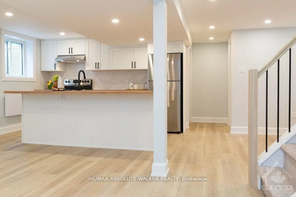 Photo 3 of 2606B Cleroux Crescent, Ottawa, Blackburn Hamlet (South) — HOMEH