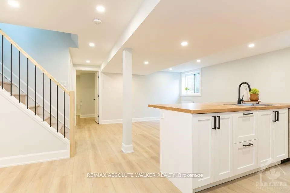 Photo 4 of 2606B Cleroux Crescent, Ottawa, Blackburn Hamlet (South) — HOMEH