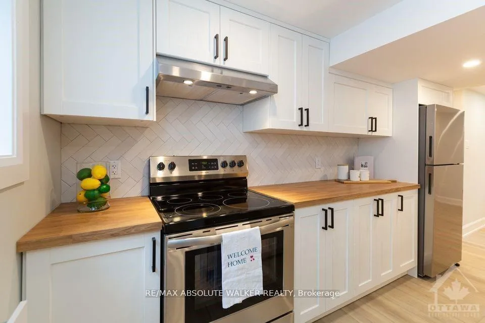 Photo 7 of 2606B Cleroux Crescent, Ottawa, Blackburn Hamlet (South) — HOMEH