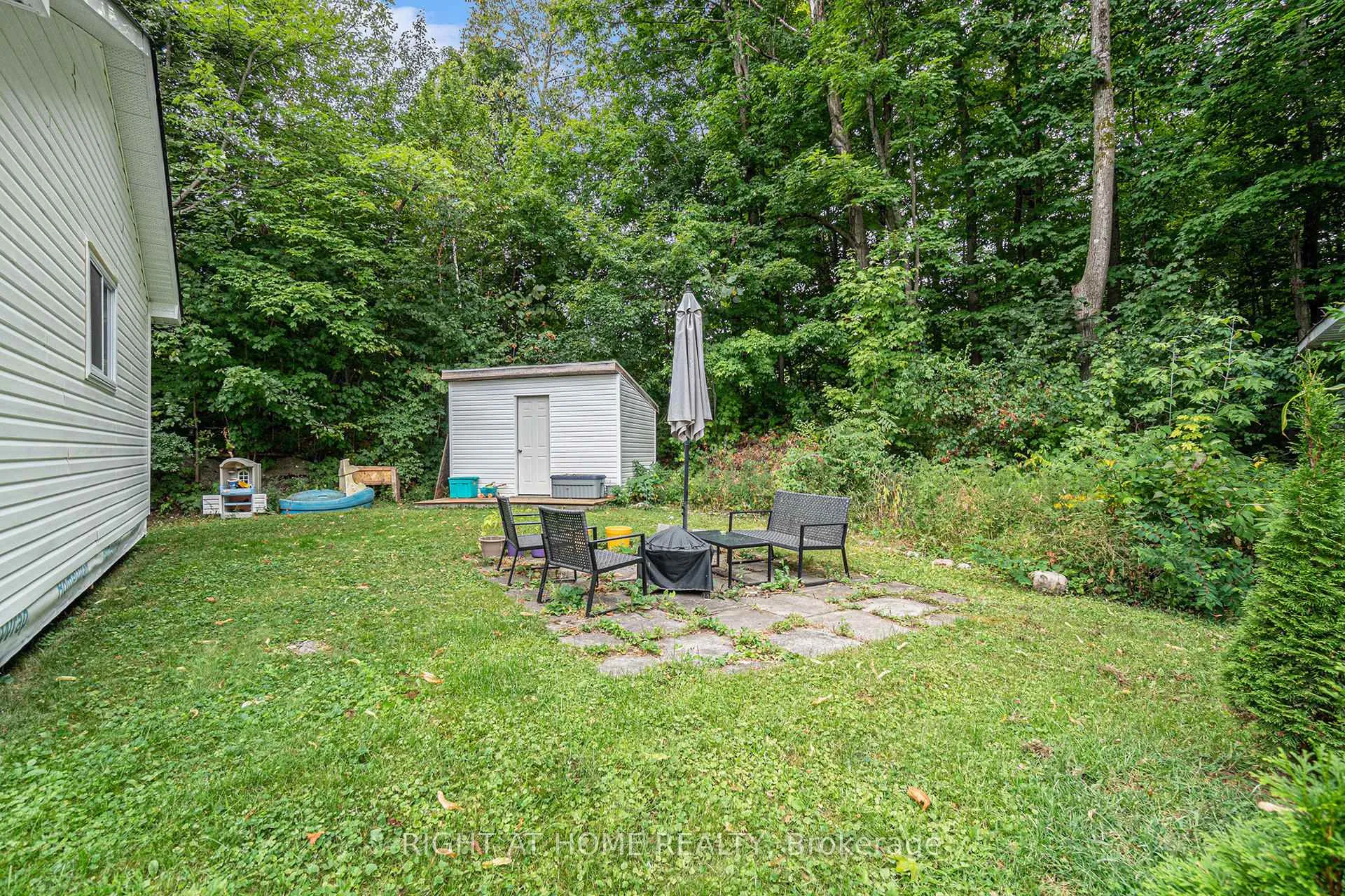 Photo 21 of 15 Willis James Lane, McNab/Braeside, Mcnab/Braeside Twps — HOMEH