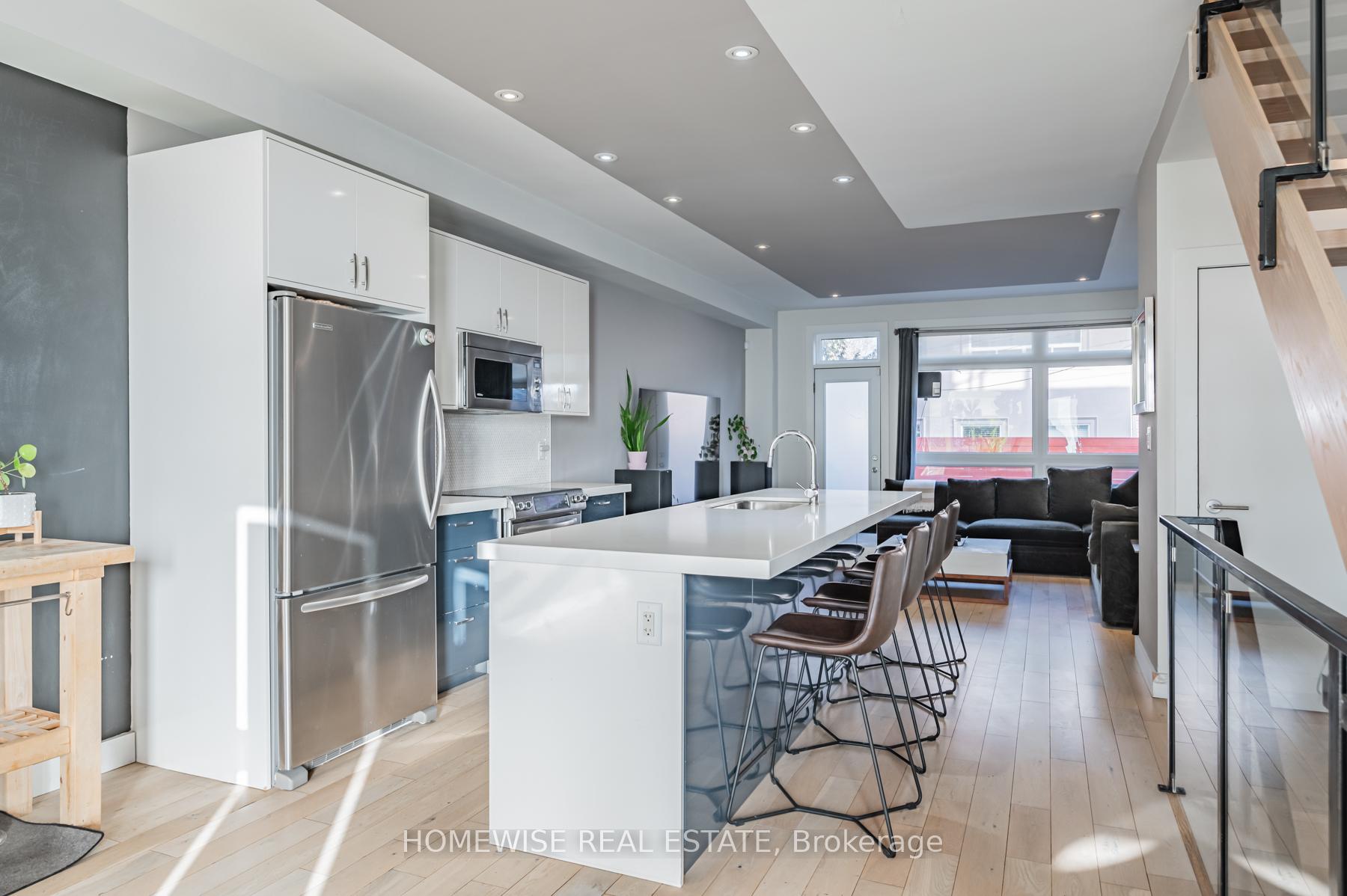Photo 5 of 461B Atlas Avenue, Toronto, Oakwood Village — HOMEH
