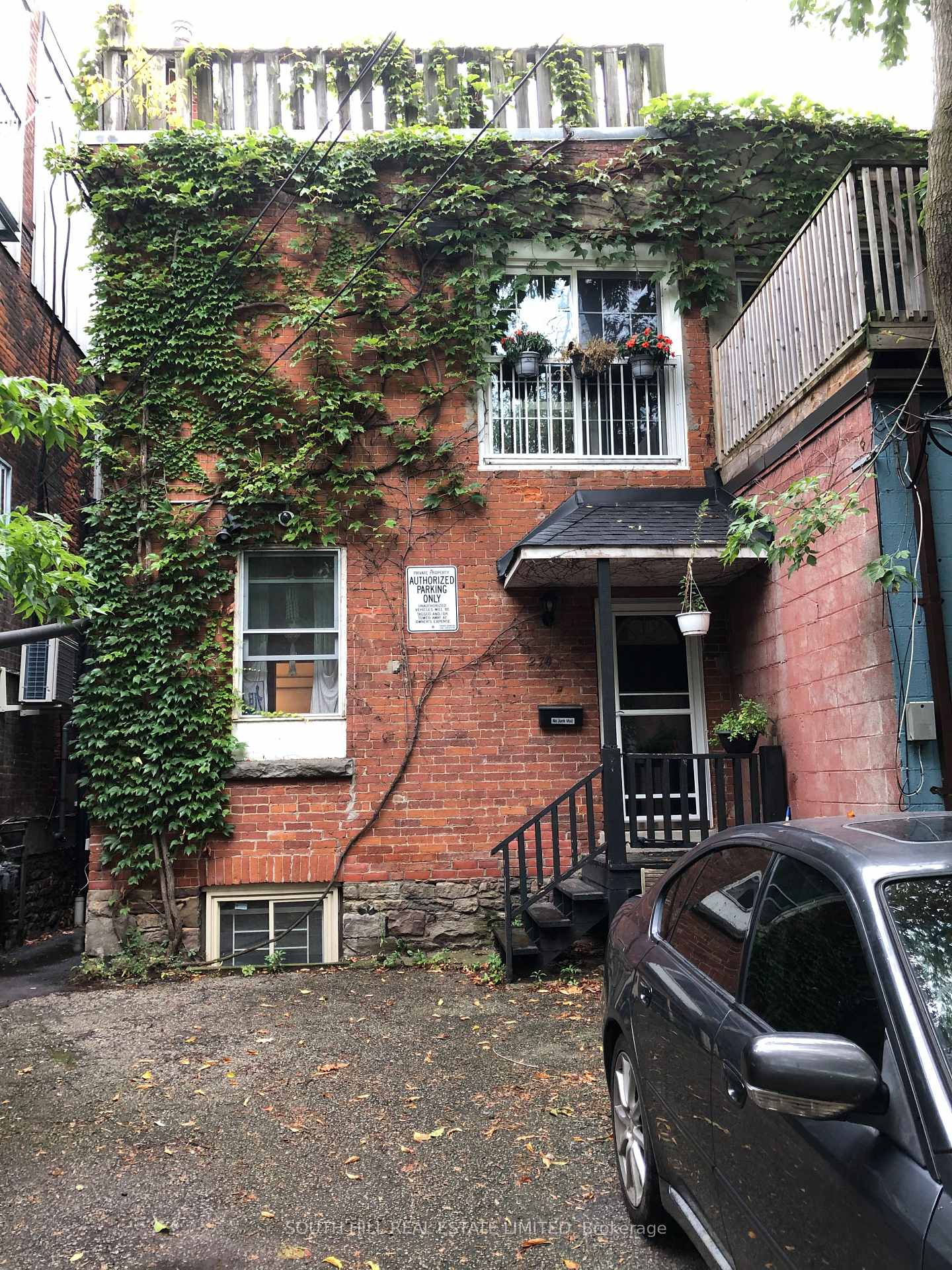 Photo 14 of Unit 2, 274 Avenue Road W, Toronto, The Annex — HOMEH