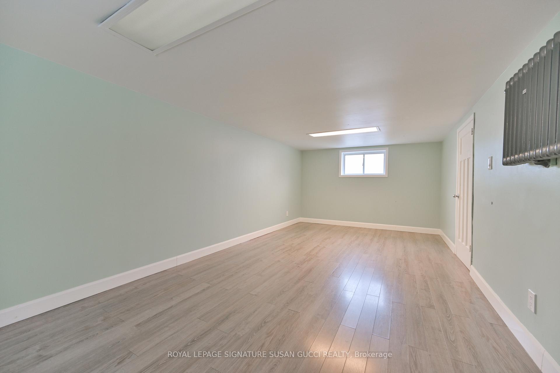 Photo 18 of 40 Lankin Boulevard, Toronto, Danforth Village-East York — HOMEH