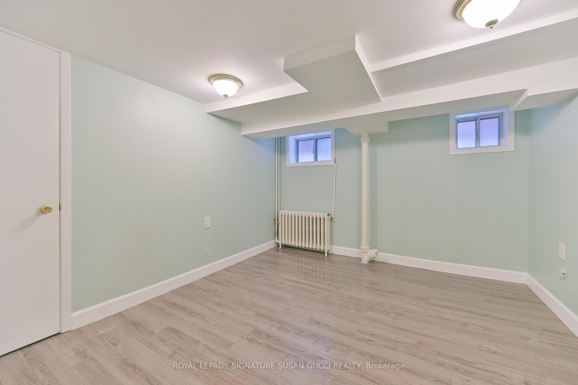 Photo 19 of 40 Lankin Boulevard, Toronto, Danforth Village-East York — HOMEH