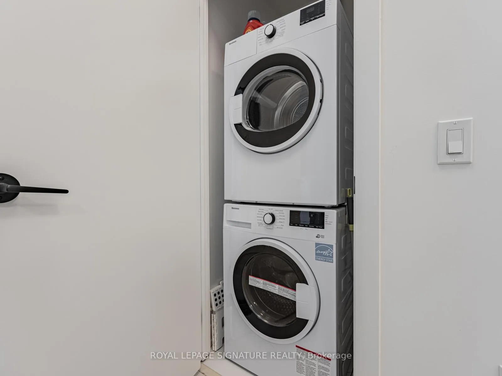 Photo 12 of Unit 2307, 127 Broadway Avenue, Toronto, Mount Pleasant West — HOMEH
