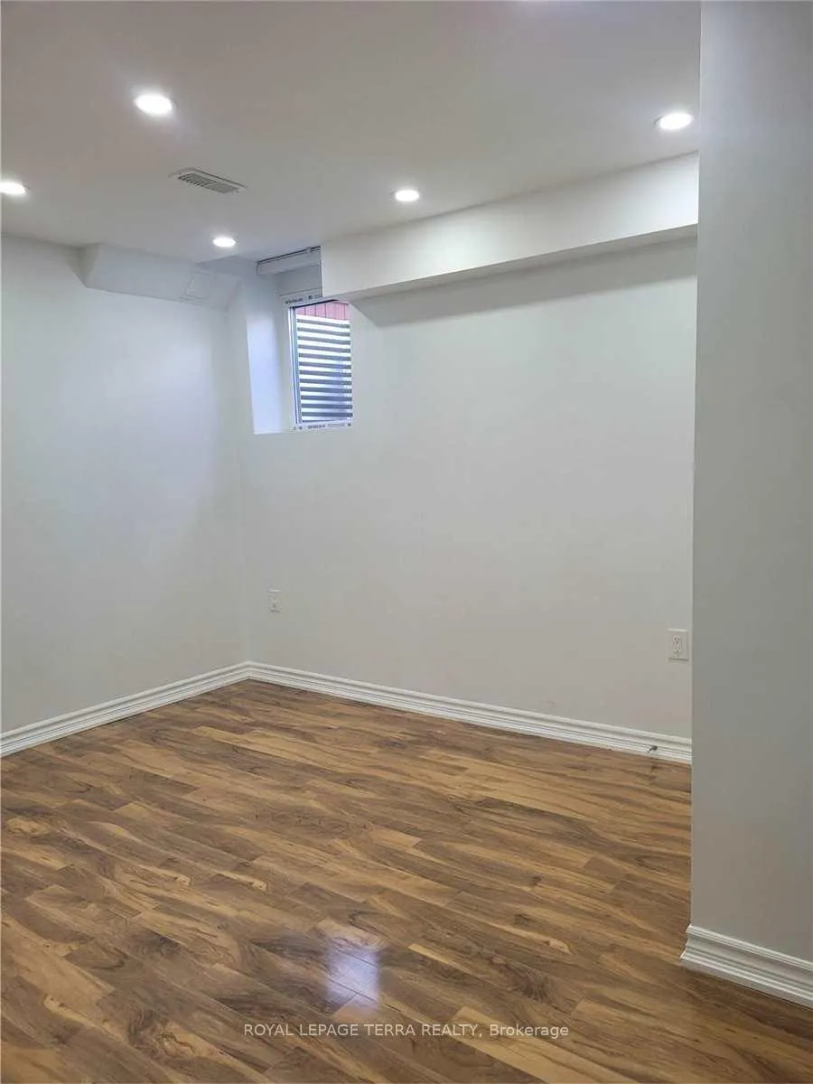 Photo 7 of Unit Bsmt, 37 Southlake Boulevard, Brampton, Madoc — HOMEH