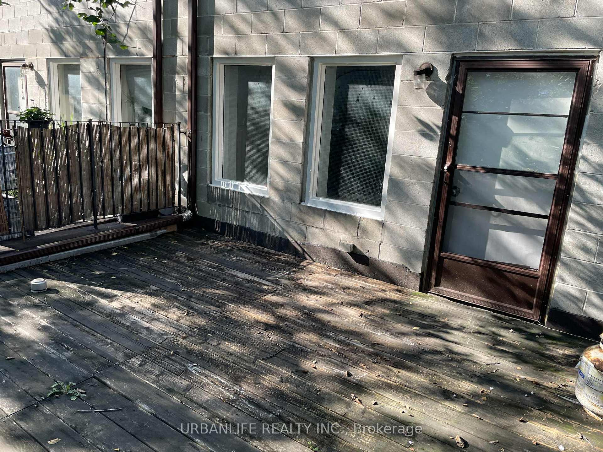 Photo 14 of Unit 3rd Fl, 887 Queen Street W, Toronto, Trinity-Bellwoods — HOMEH