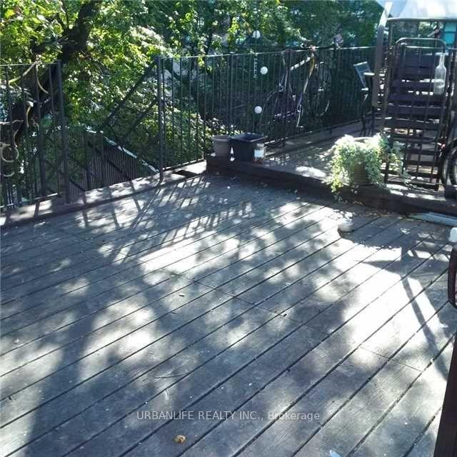 Photo 15 of Unit 3rd Fl, 887 Queen Street W, Toronto, Trinity-Bellwoods — HOMEH