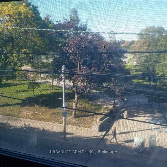 Photo 16 of Unit 3rd Fl, 887 Queen Street W, Toronto, Trinity-Bellwoods — HOMEH