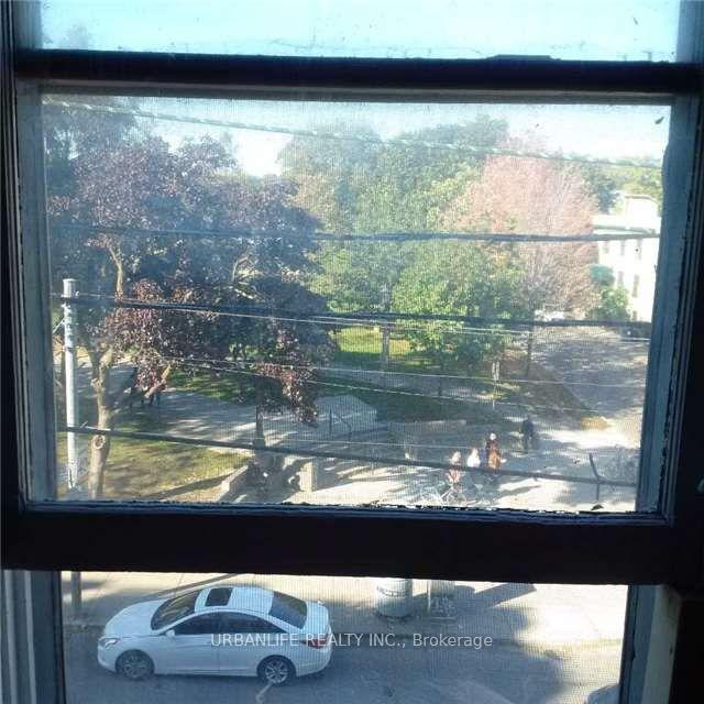 Photo 17 of Unit 3rd Fl, 887 Queen Street W, Toronto, Trinity-Bellwoods — HOMEH