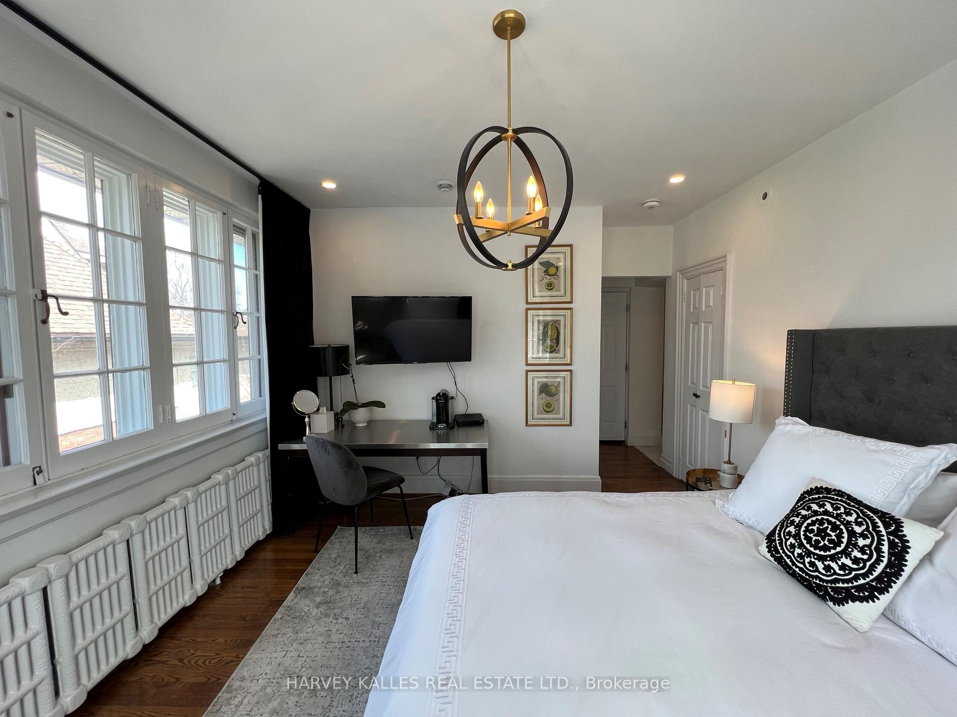 Photo 3 of 260 St George Street, Toronto, The Annex — HOMEH