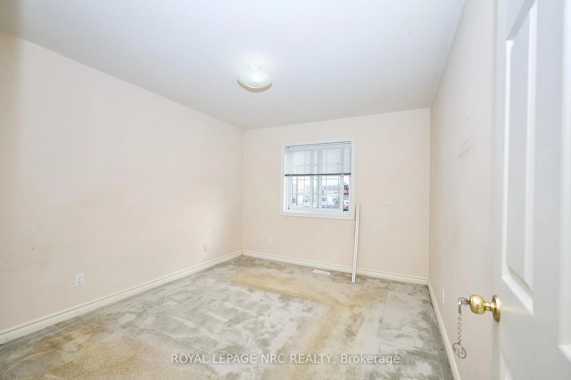 Photo 17 of 4431 Montrose Road, Niagara Falls, Ascot — HOMEH