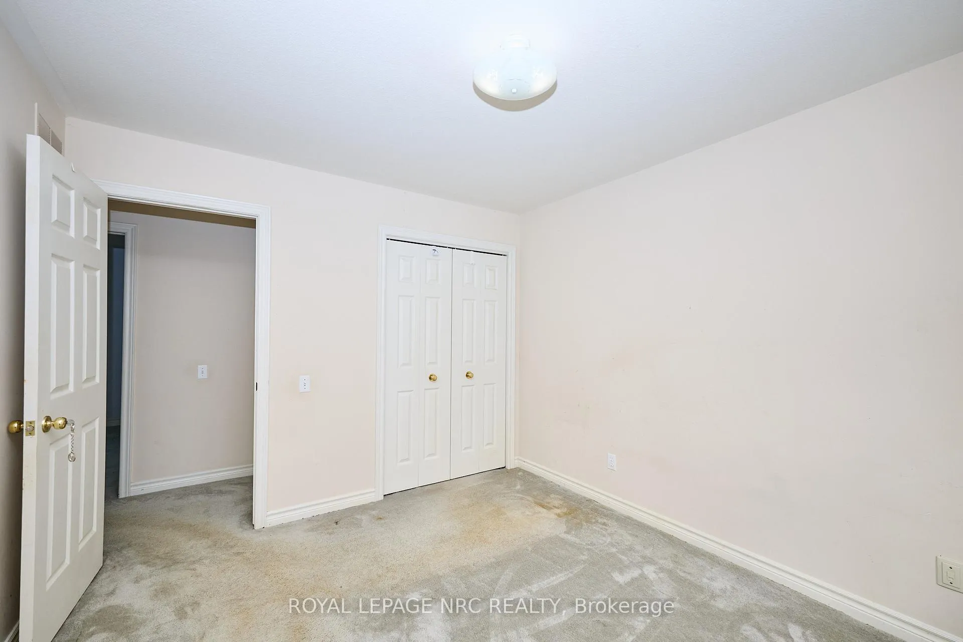 Photo 18 of 4431 Montrose Road, Niagara Falls, Ascot — HOMEH