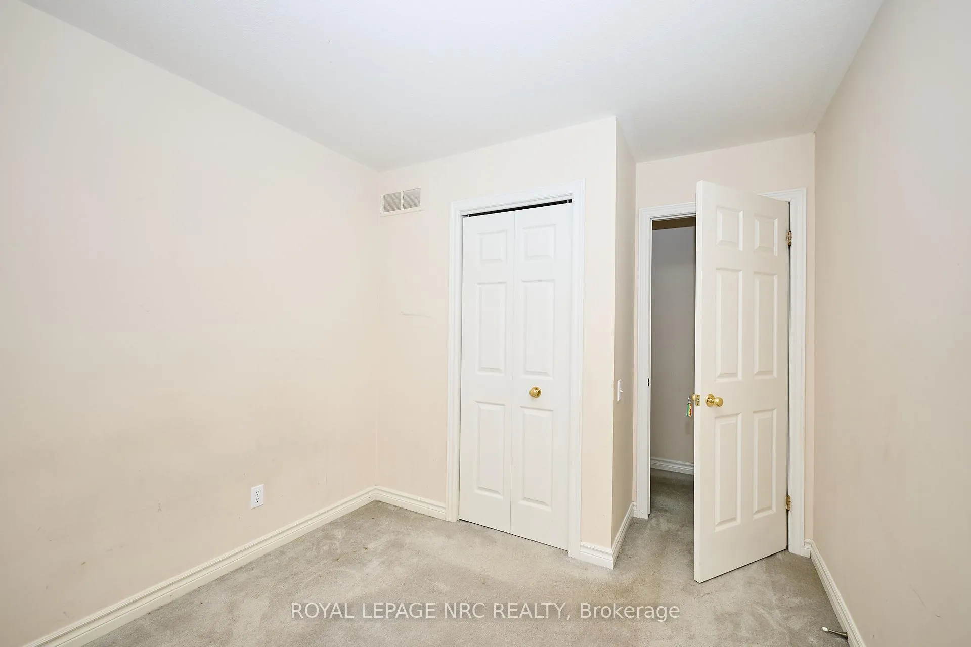 Photo 20 of 4431 Montrose Road, Niagara Falls, Ascot — HOMEH