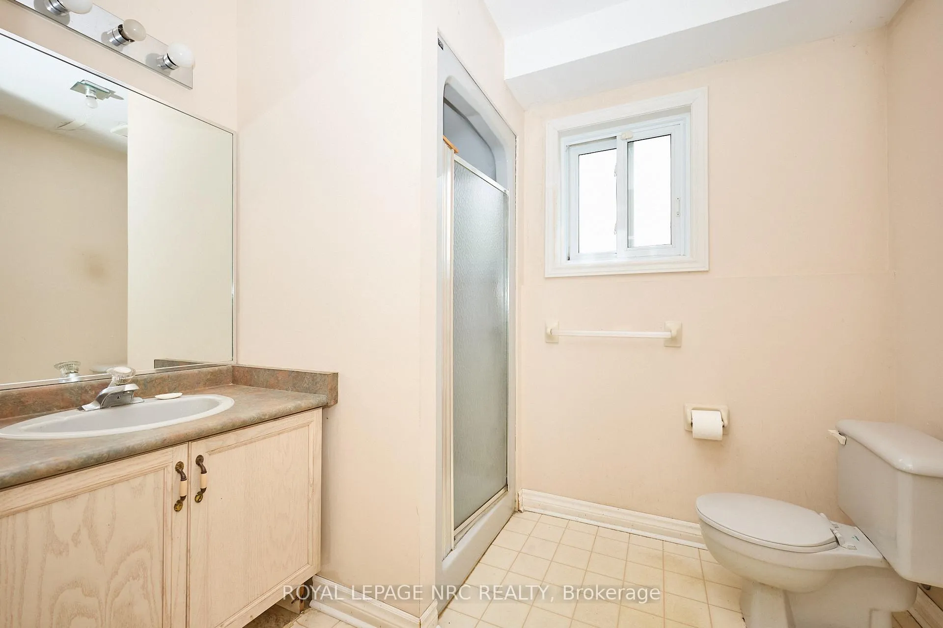 Photo 23 of 4431 Montrose Road, Niagara Falls, Ascot — HOMEH