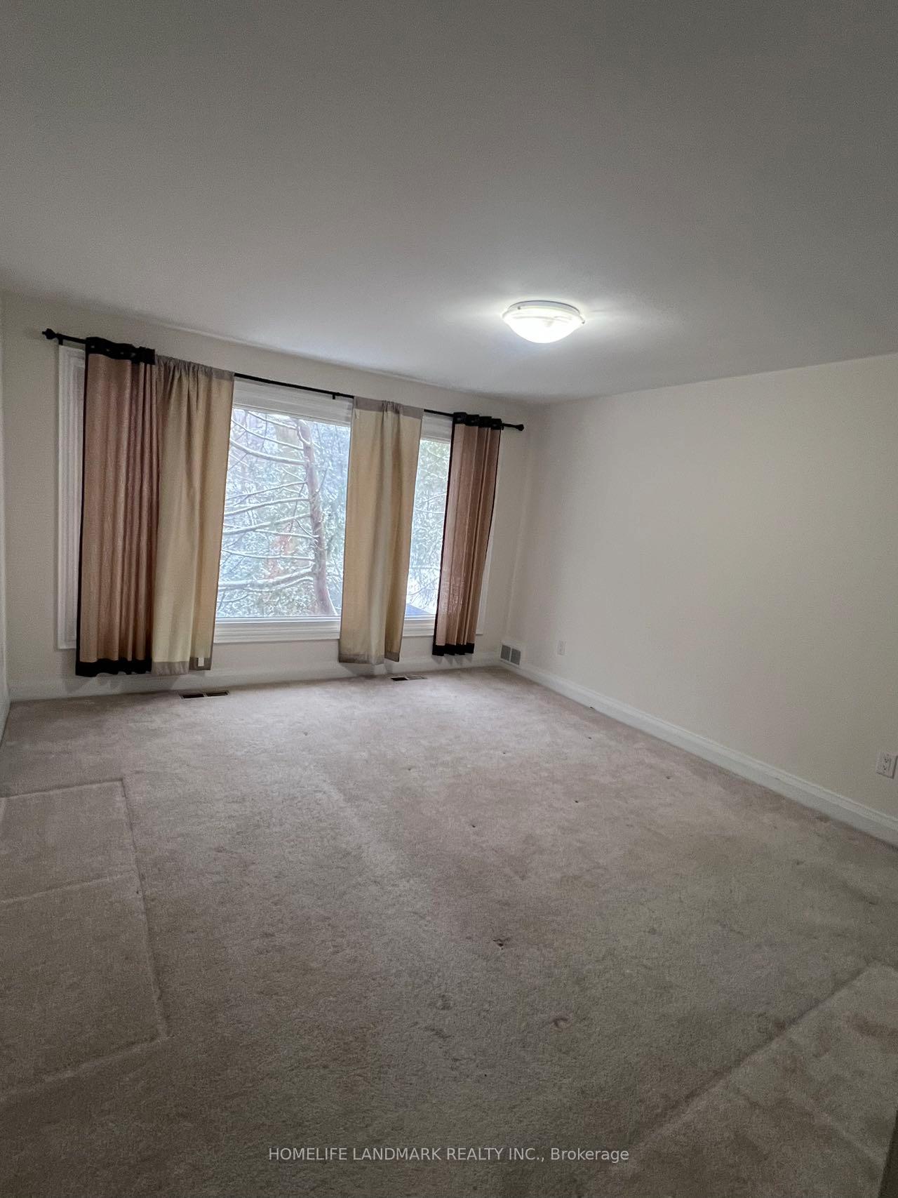 Photo 11 of 622 Vesta Drive, Toronto, Forest Hill South — HOMEH