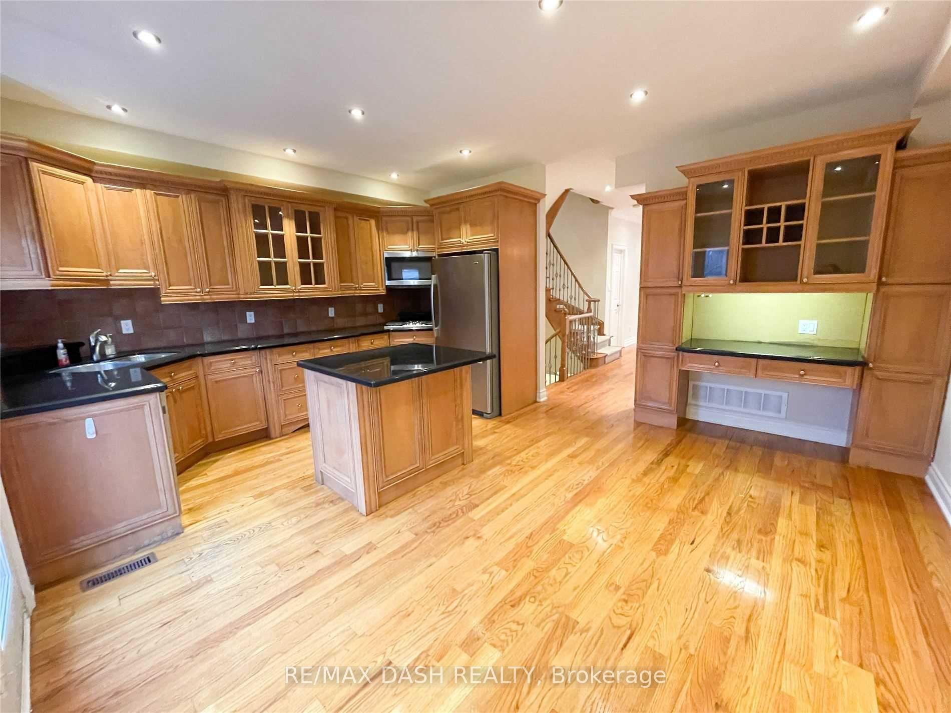 Photo 2 of 146 Gough Avenue, Toronto, Playter Estates-Danforth — HOMEH