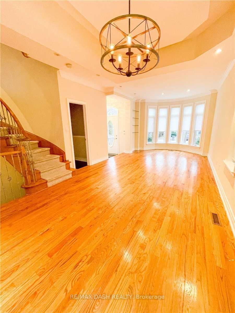 Photo 7 of 146 Gough Avenue, Toronto, Playter Estates-Danforth — HOMEH
