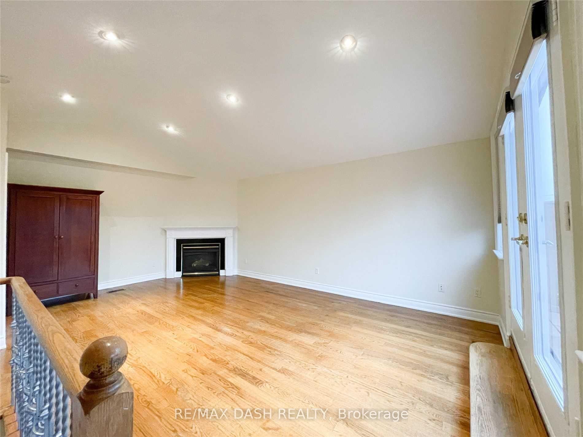 Photo 12 of 146 Gough Avenue, Toronto, Playter Estates-Danforth — HOMEH