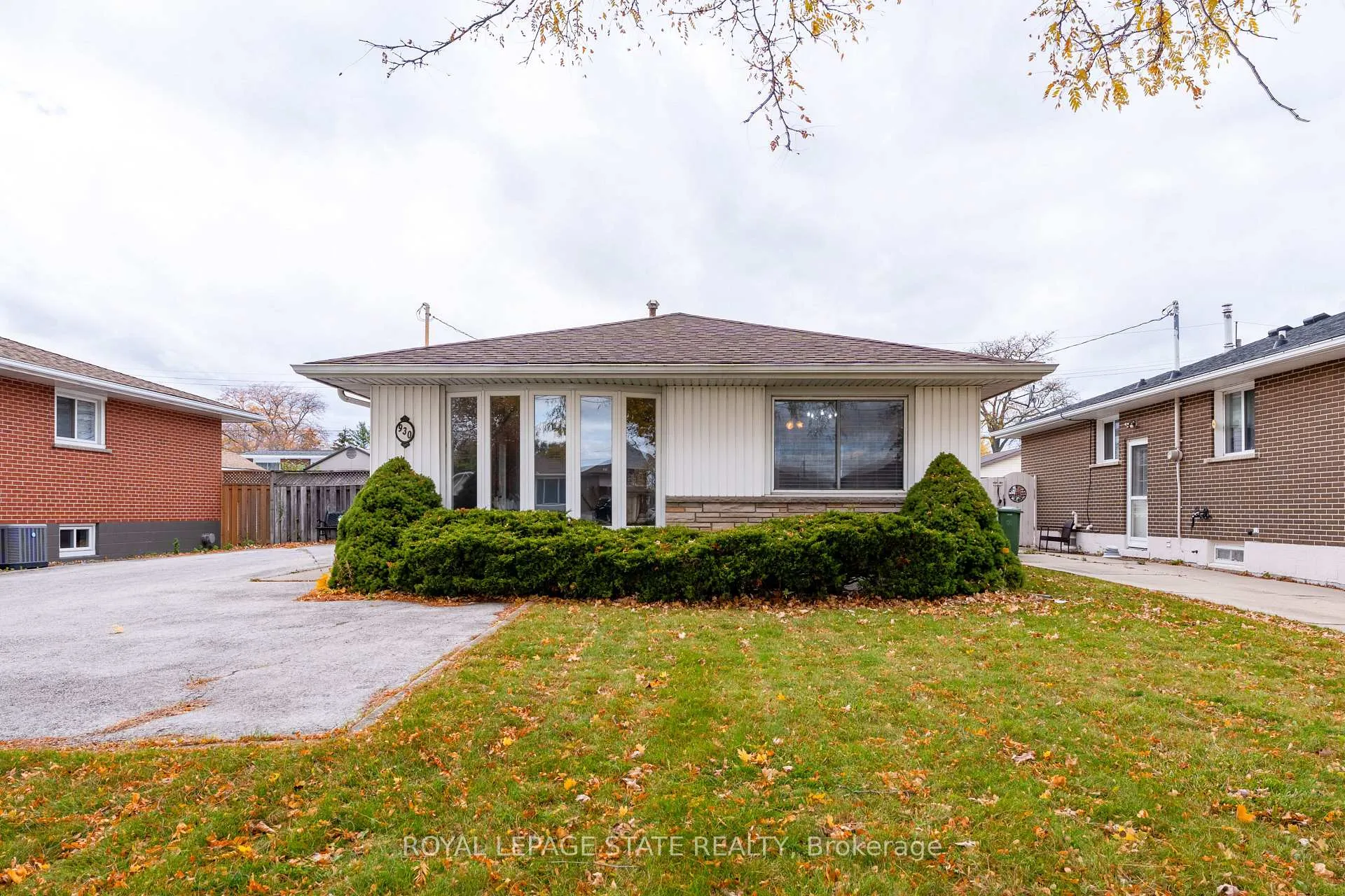 Photo 1 of 930 Upper Ottawa Street, Hamilton, Berrisfield — HOMEH