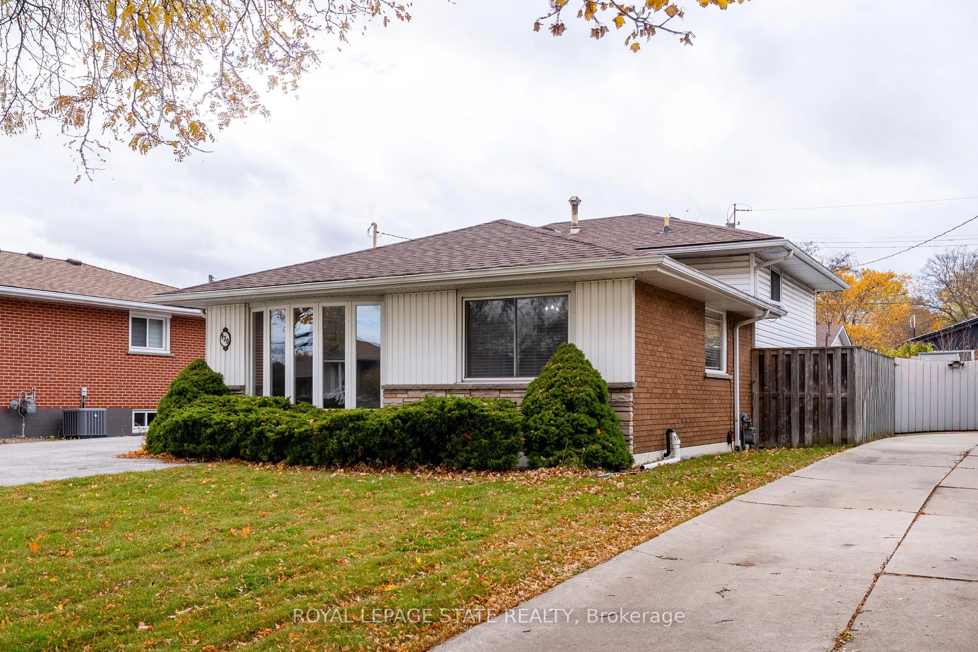 Photo 2 of 930 Upper Ottawa Street, Hamilton, Berrisfield — HOMEH