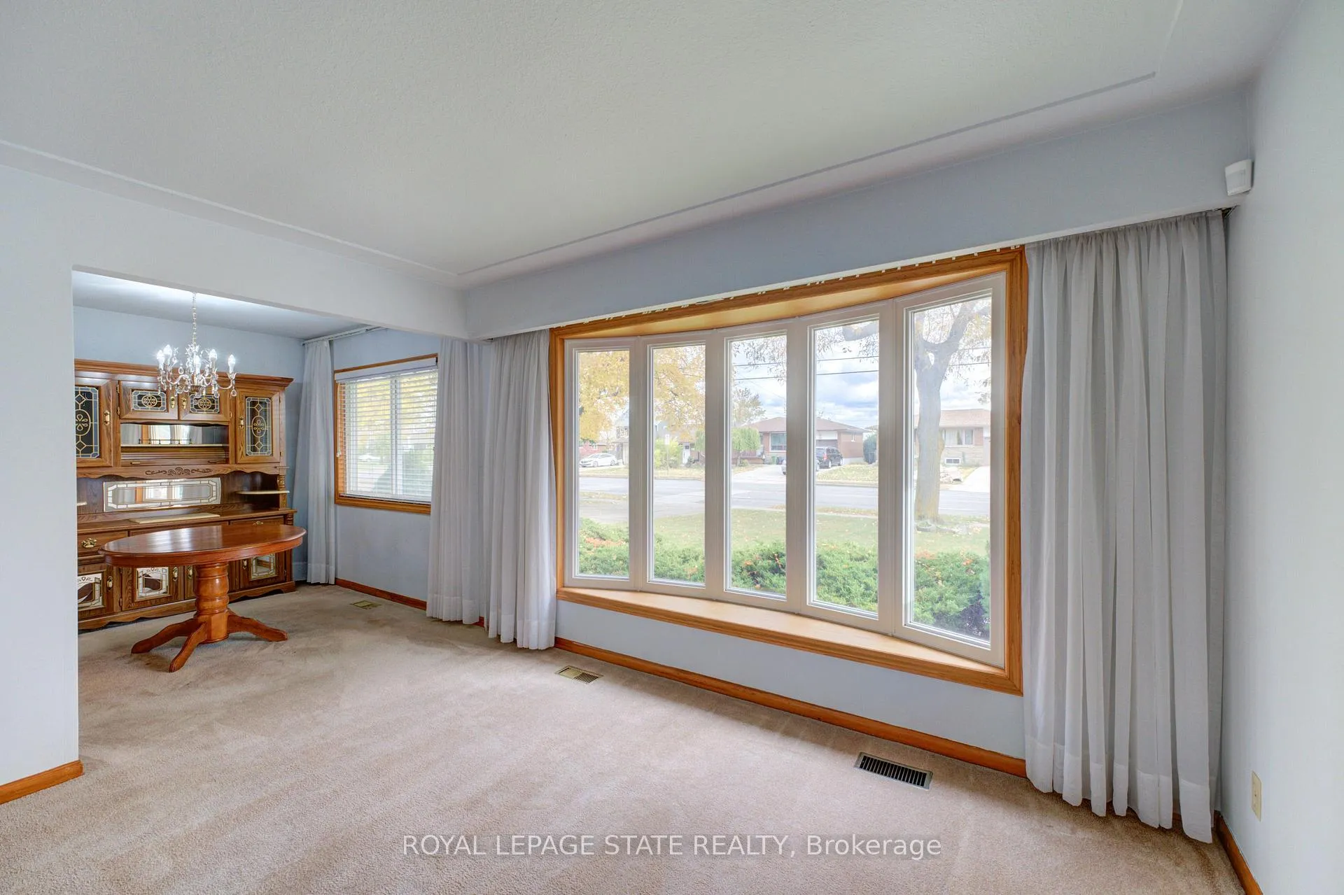 Photo 7 of 930 Upper Ottawa Street, Hamilton, Berrisfield — HOMEH