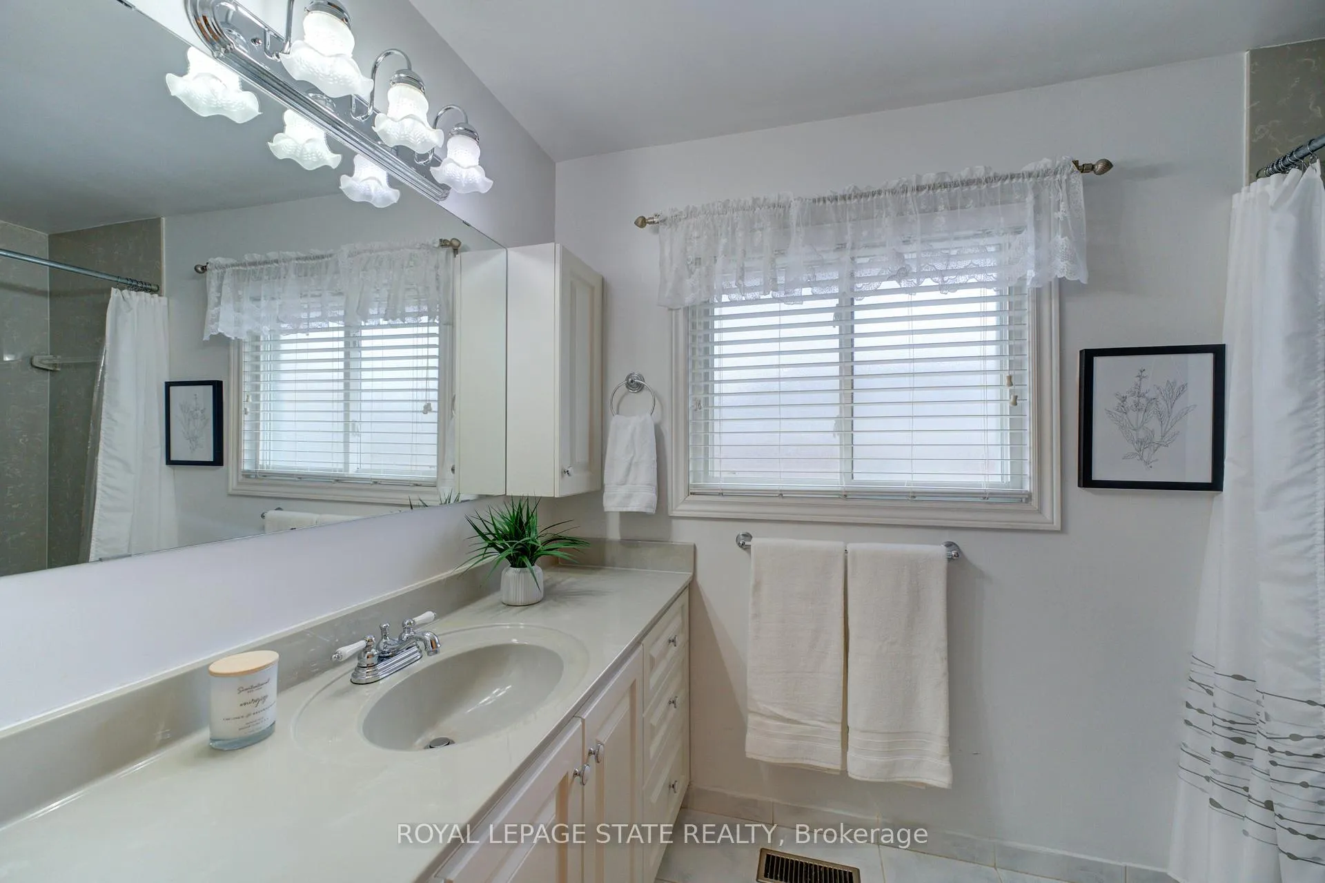 Photo 29 of 930 Upper Ottawa Street, Hamilton, Berrisfield — HOMEH