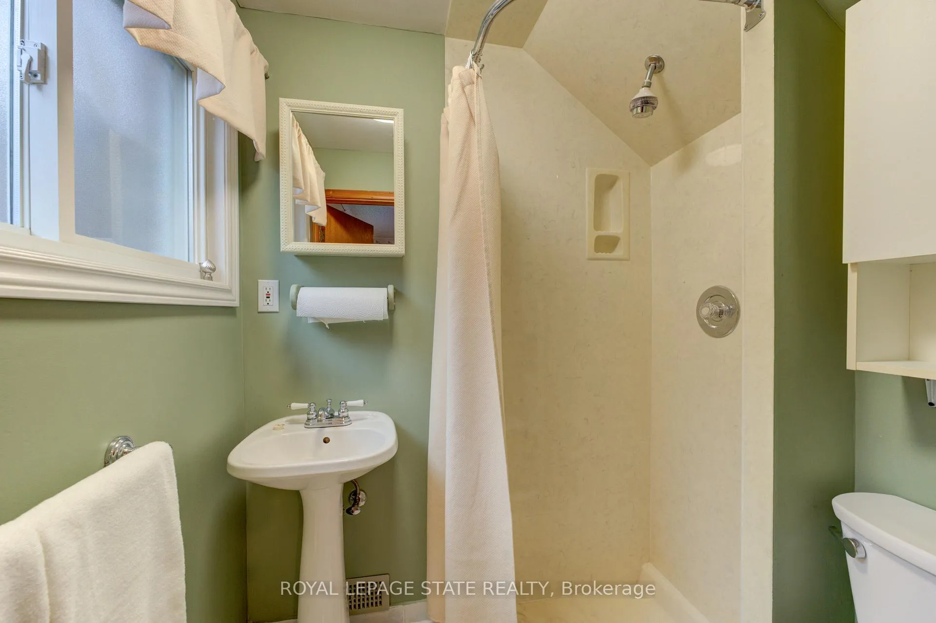 Photo 42 of 930 Upper Ottawa Street, Hamilton, Berrisfield — HOMEH
